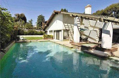 3rd image of 239 Loma Corta Dr