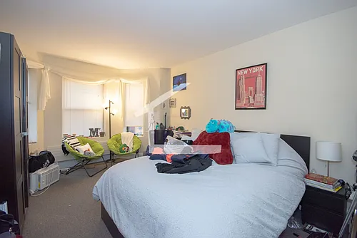 825 Beacon St #4B Photo 1