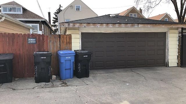 2nd image of 5925 S Karlov Ave