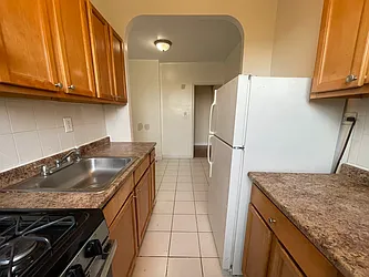 Rented by Hillel Realty Group