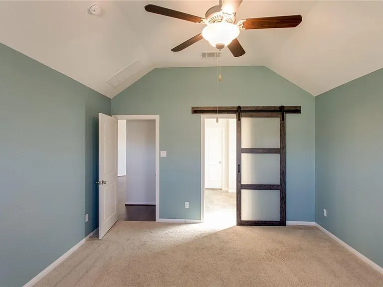 401 Inspiration Dr — Photo 23