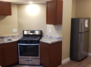 412 W Green St APT 2, Champaign, IL 61820