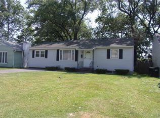 223 W Molloy Rd, Syracuse, NY 13211