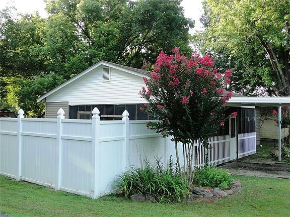 Pretty Landscaping!