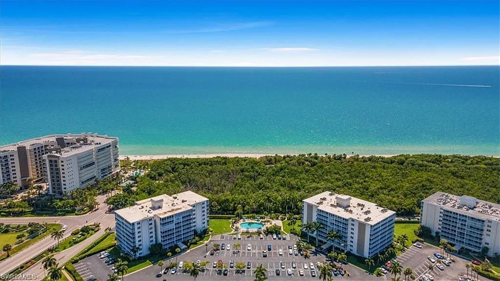 2 bed, 2.0 bath, 1176 sqft, $3,500 — Photo 1