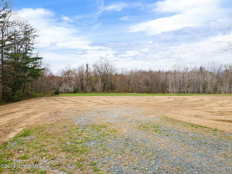 3rd image of 181 Springer Road