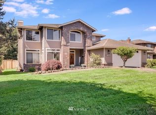 3504 197th Avenue Ct E, Lake Tapps, WA 98391