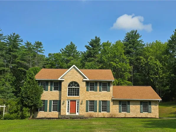 11827 Lando Ln, Corning, NY 14830