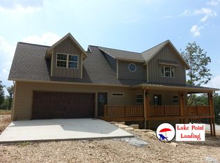 22220 Landing Cir, Golden, MO 65658