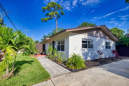 1345 11th St Photo 1