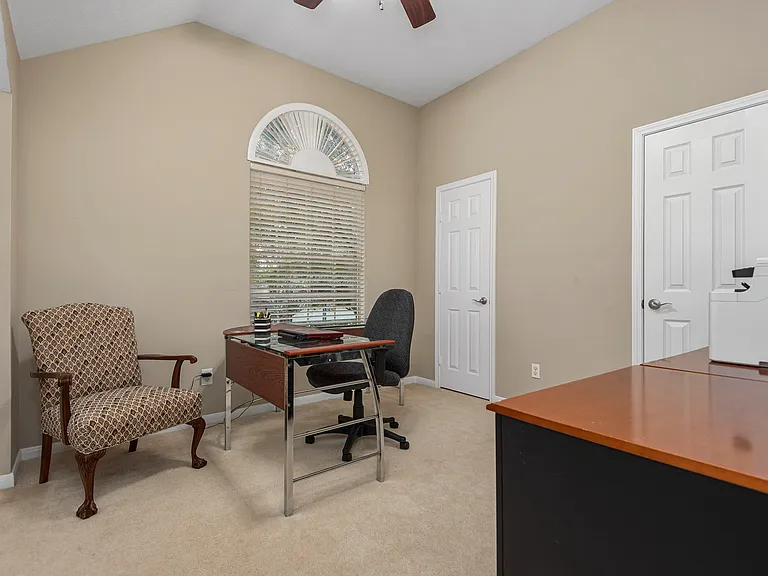 1719 Cantigny Ln — Photo 28