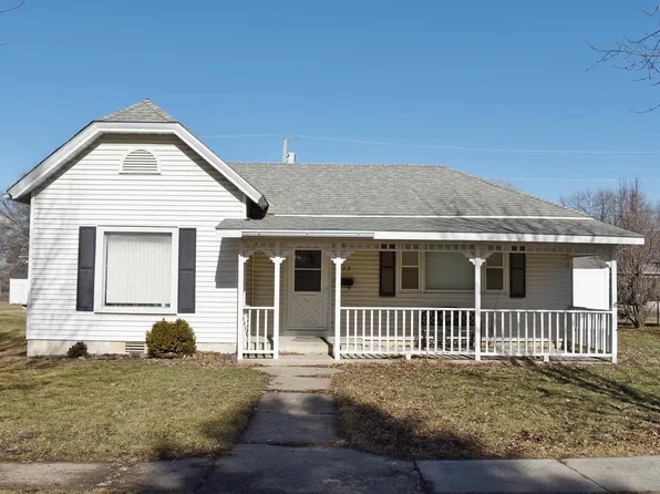 313 Mechanic St, Osage, IA 50461