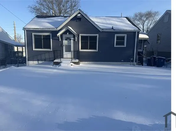 5736 Gaylord Dr, Saint Louis, MO 63136