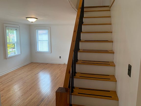 Entrance into apartment