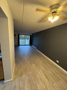 300 W Fullerton Ave APT 222, Addison, IL, 60101