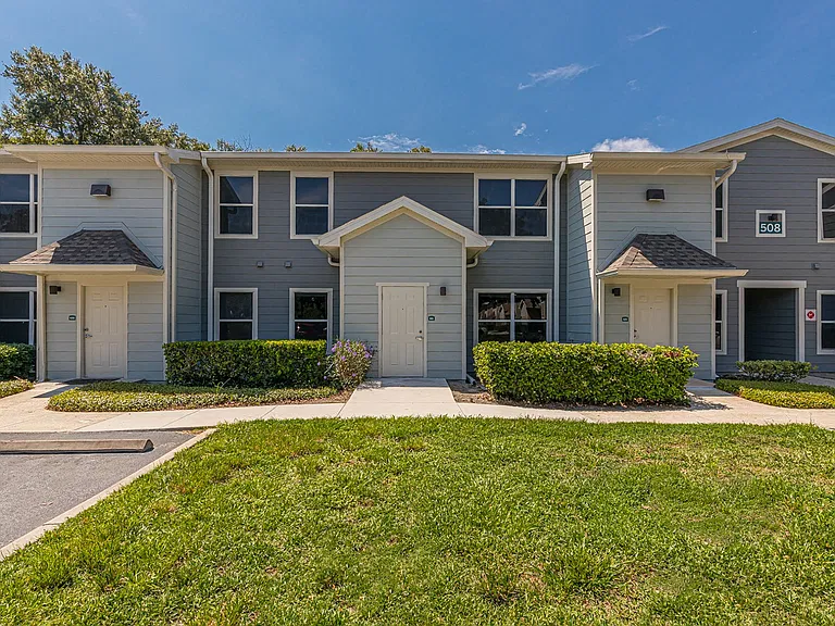 Enclave at Pine Oaks — Photo 26