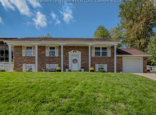 135 Ruthlawn Dr, South Charleston, WV 25309