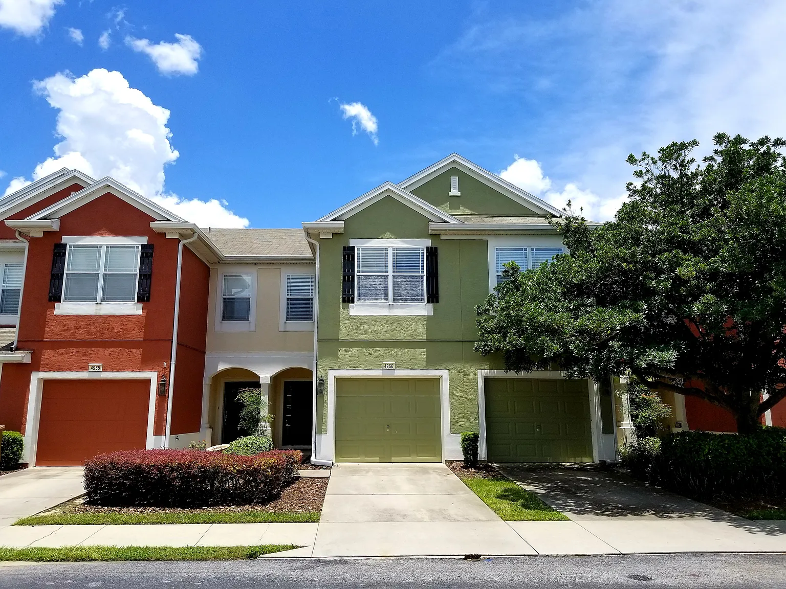3 bed, 2.5 bath, 1584 sqft, $1,650 — Photo 1