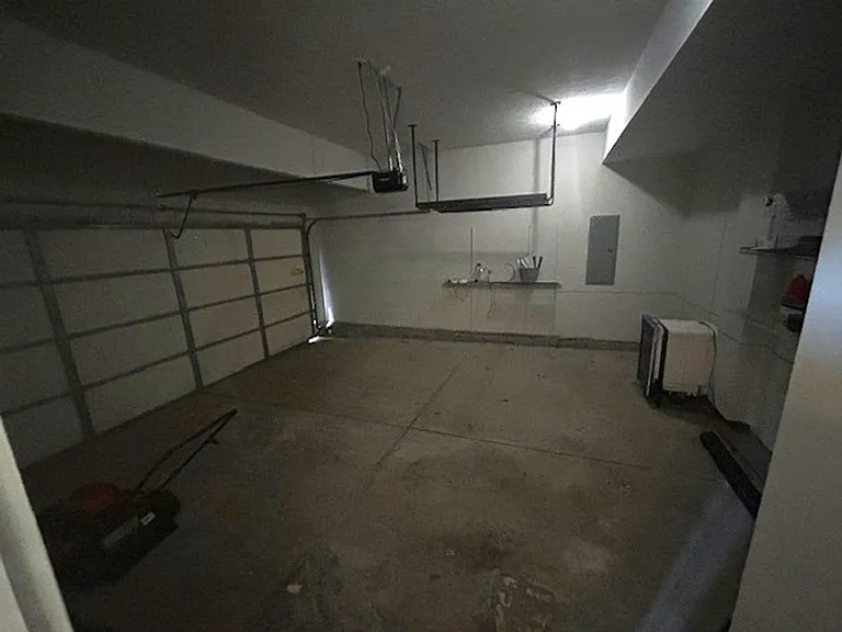 2709 Michelle Park — Photo 26