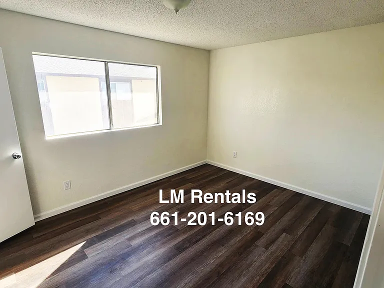 809 K St #B — Photo 2