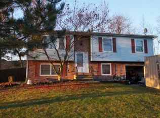 19 Maple Dr, Middletown, NY 10940