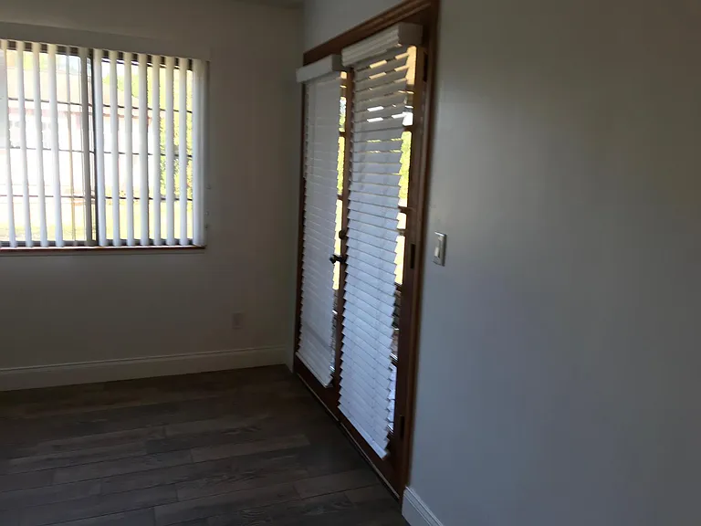 2032 N Carpenter Rd — Photo 19