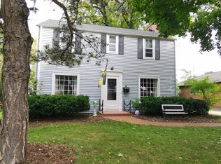 2246 S 106th St, West Allis, WI 53227