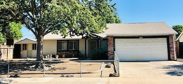 1st image of 1812 Southwood Dr