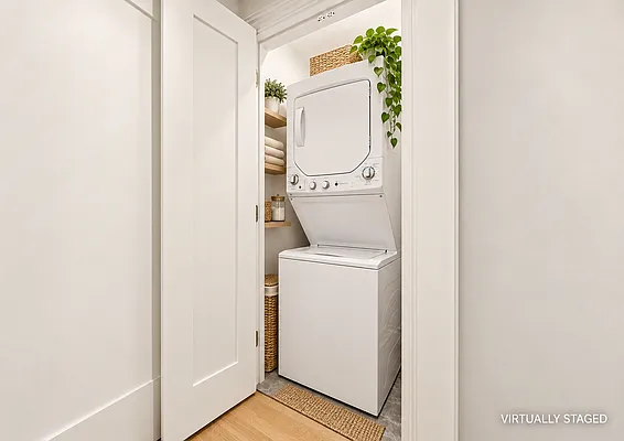 Laundry, photo 1