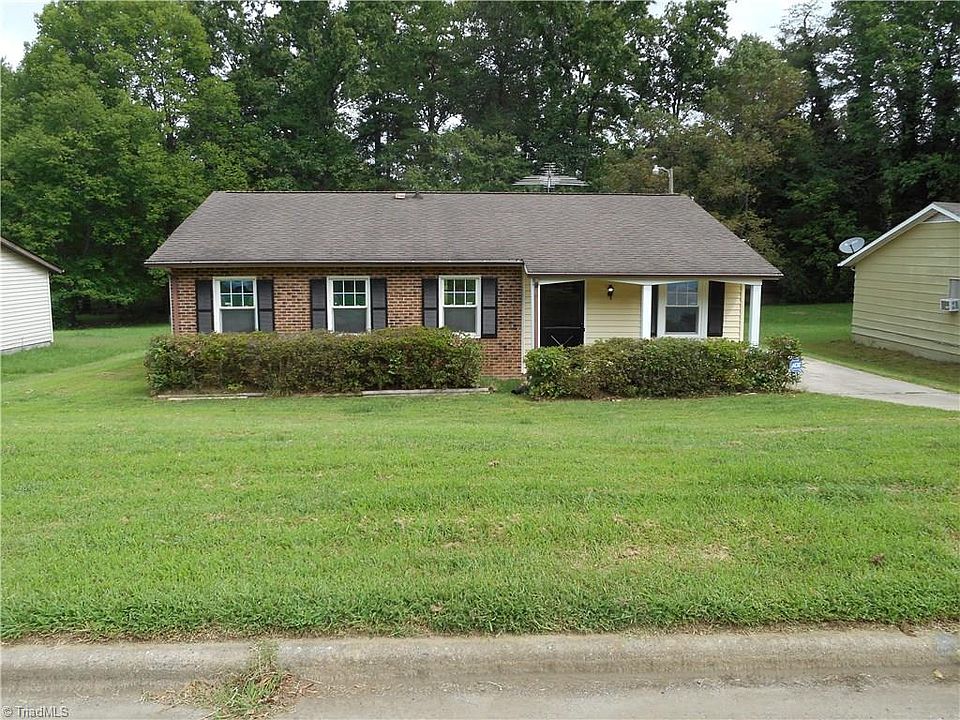 1st image of 600 Munster Ave