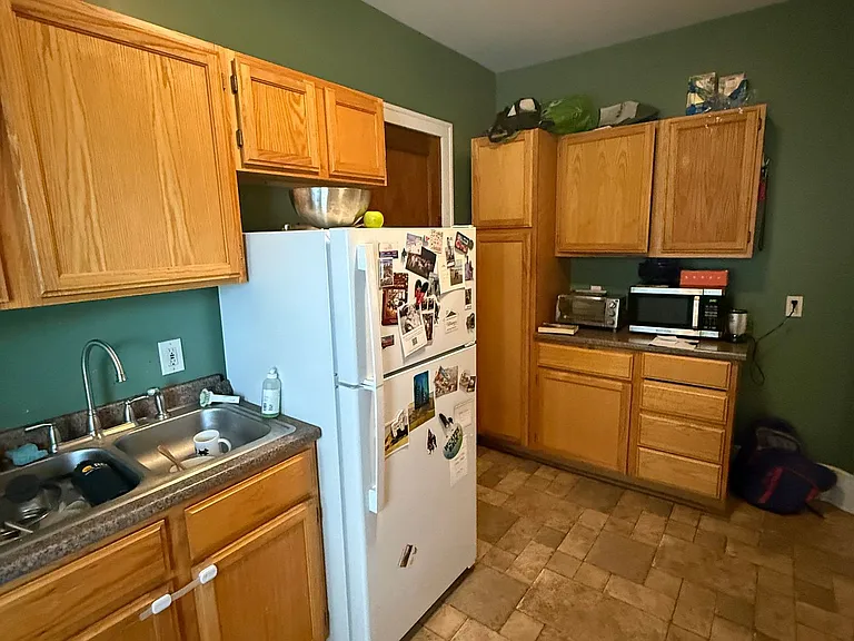 614 5th St NE — Photo 5