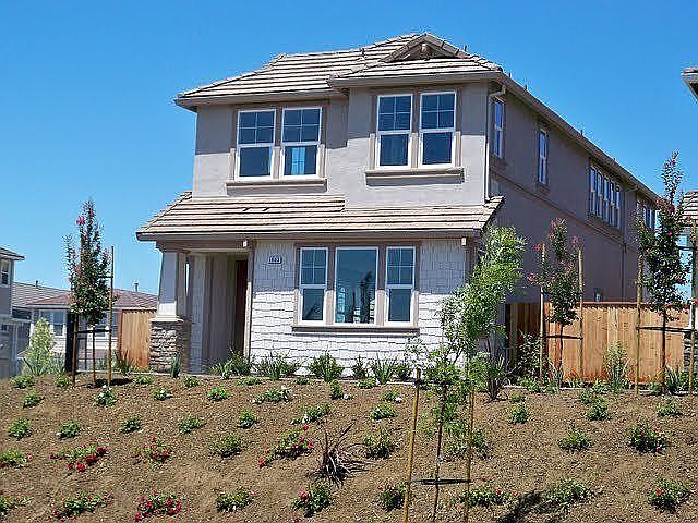 2nd image of 1063 Azevedo Ranch Rd