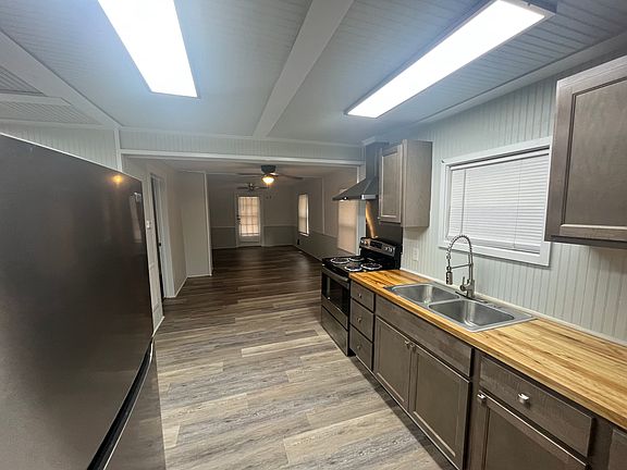 4th image of 701 Piedmont Ave