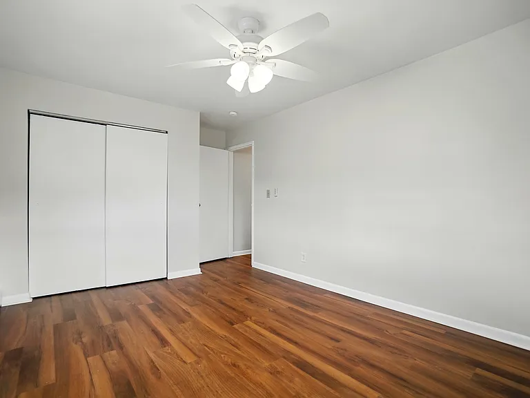 7839 Newbedford Ave #4 — Photo 23