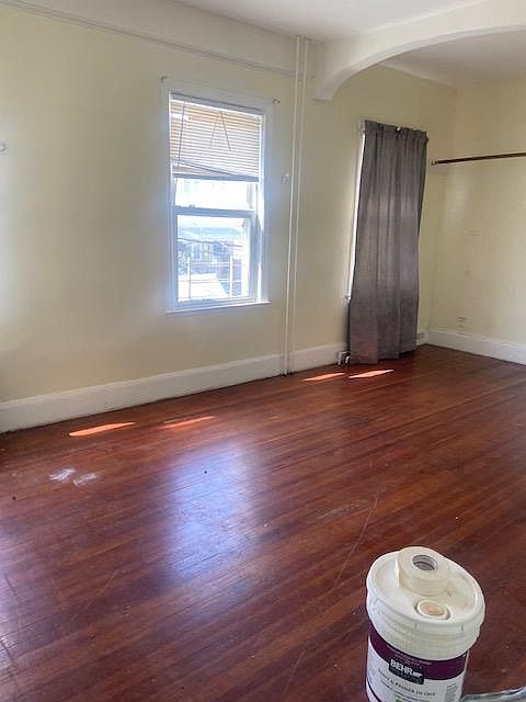 1st image of 25 S Bleeker St Floor 2