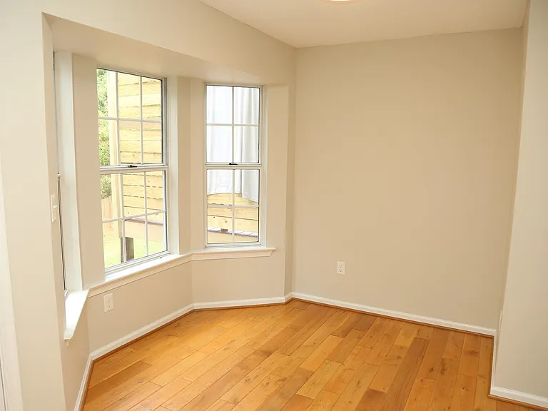 396 Wynridge Ln — Photo 13