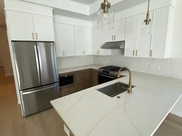 30 Swan Ave #1, Boston, MA 02128