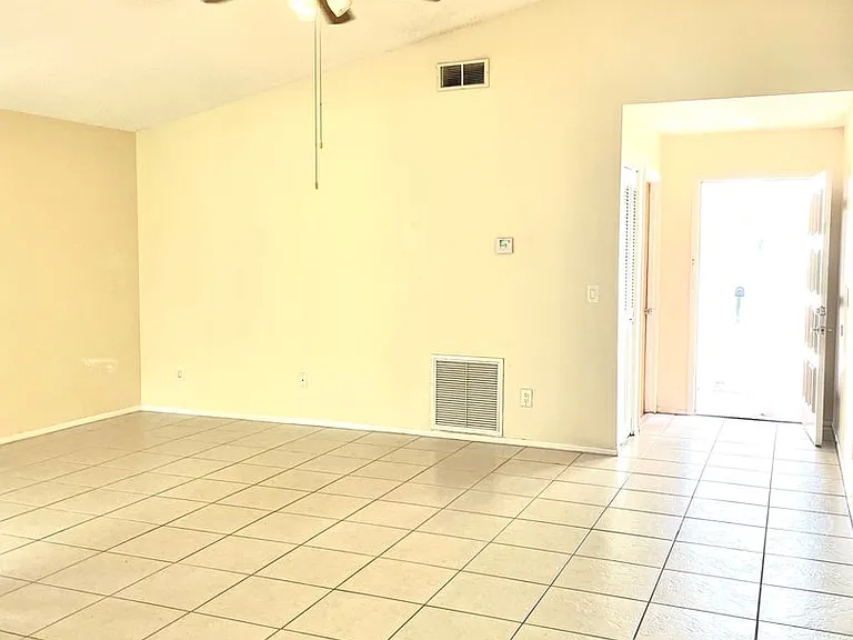 11451 Darlington Dr — Photo 8