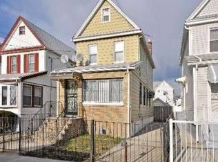 9315 213th St, Queens Village, NY 11428