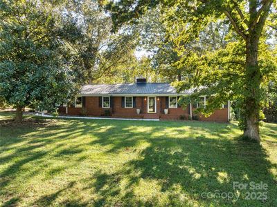 2344 29th Avenue Dr NE, Hickory, NC, 28601
