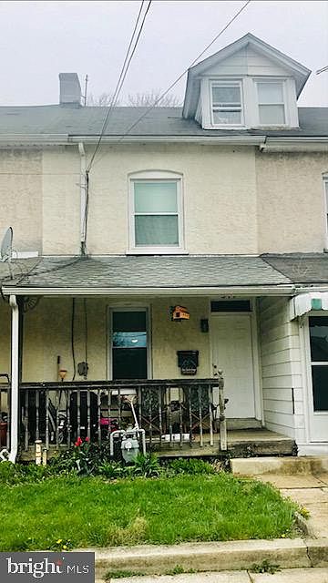 1st image of 377 Jefferson Ave