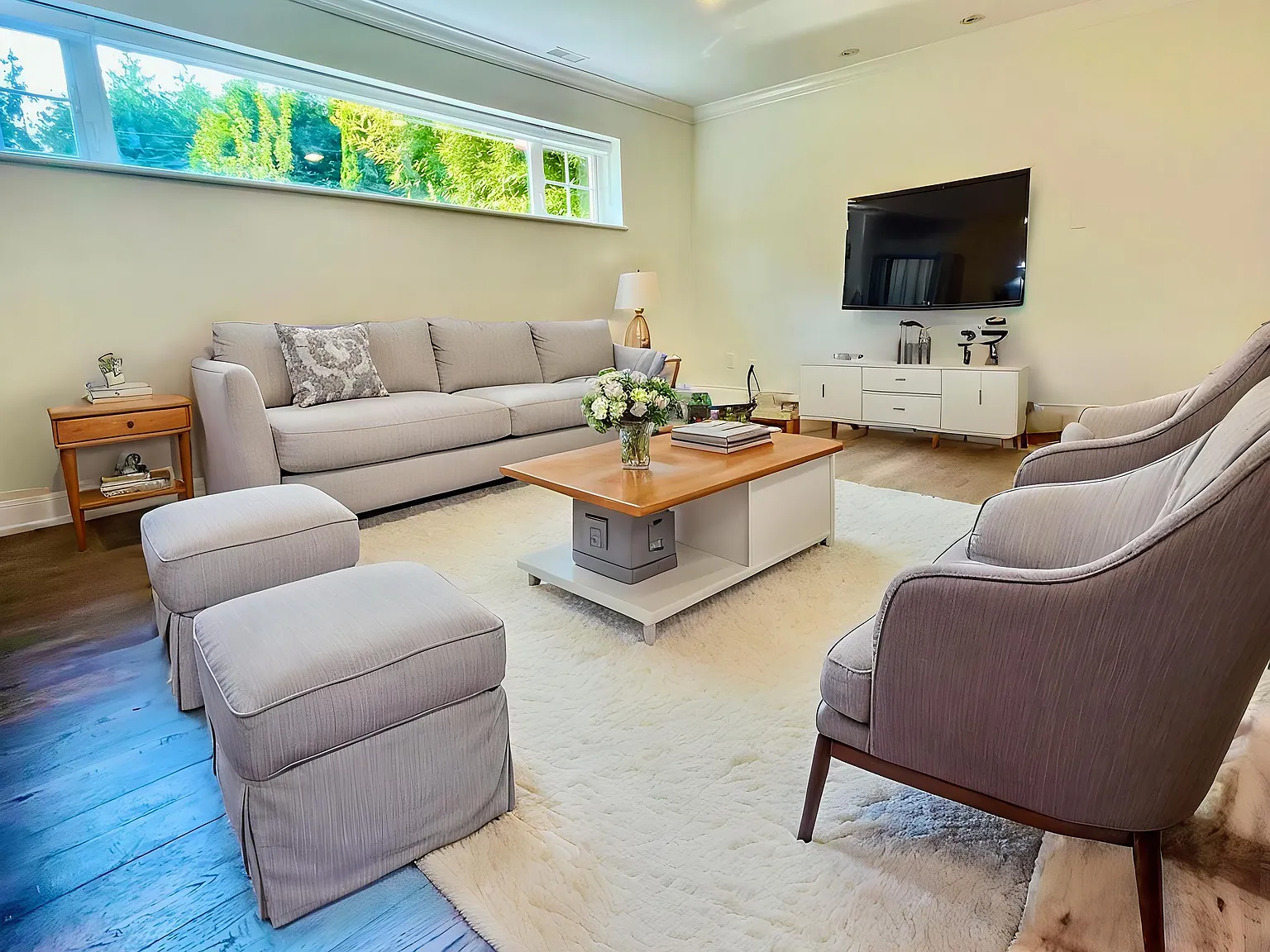 2 bed, 950 sqft, $2,385 — Photo 3