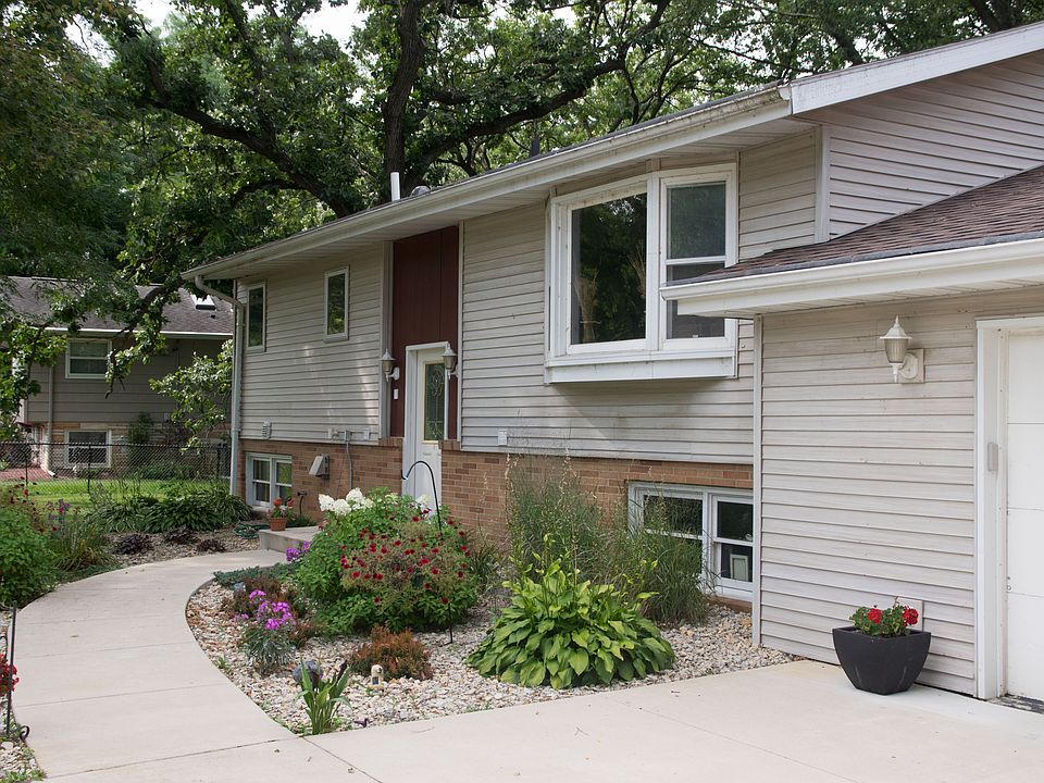 1st image of 4804 W Oakwood Park Dr