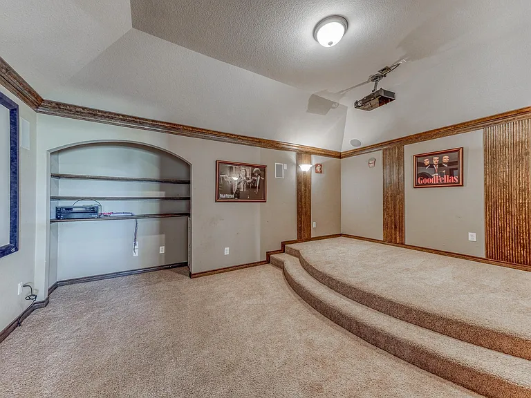 5716 Sleepy Creek Ln — Photo 27