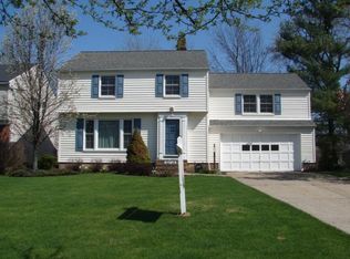 5173 E Farnhurst Rd, Lyndhurst, OH 44124