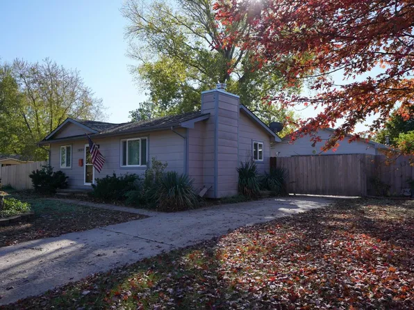 1835 E 53rd St S, Wichita, KS 67216