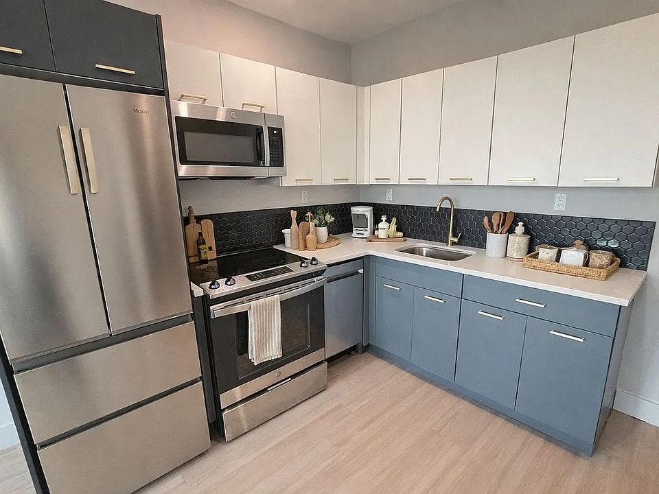 2nd image of 499 Concord Ave #7B