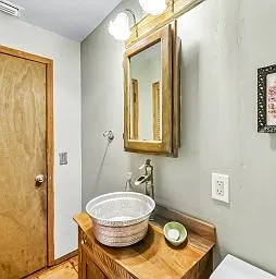 4526 Jones Rd — Photo 16