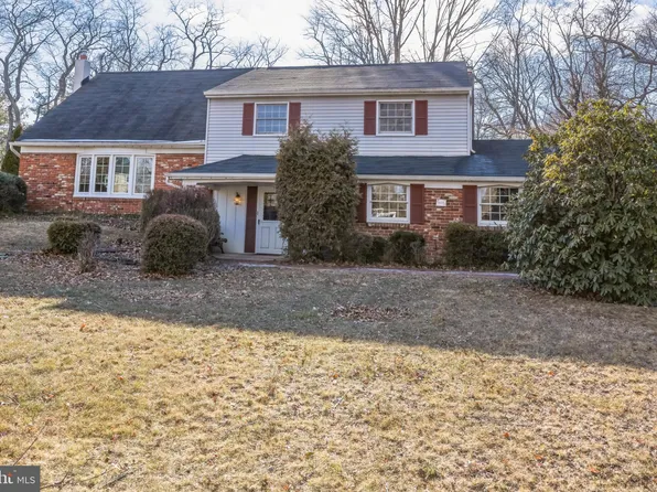 1633 S Crescent Blvd, Yardley, PA 19067