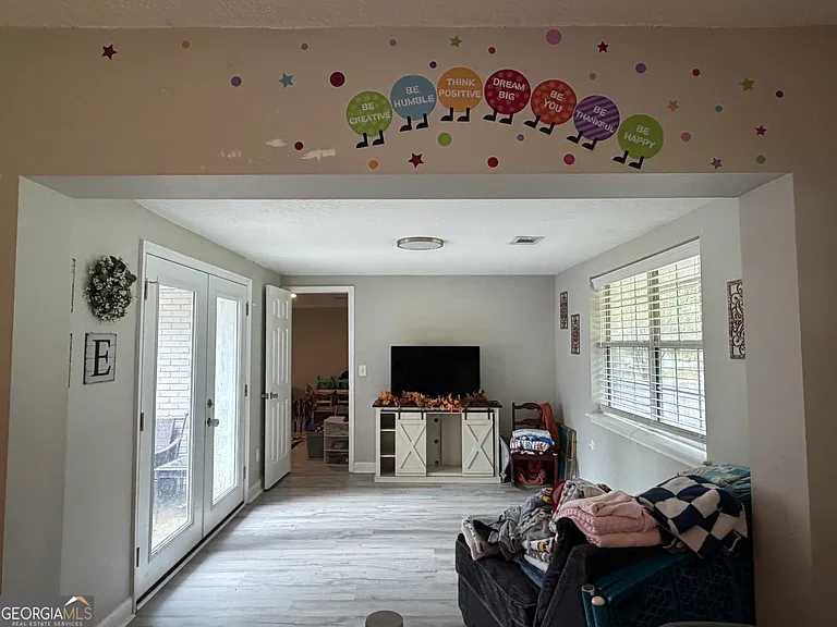 216 Clarks Bluff Rd — Photo 4